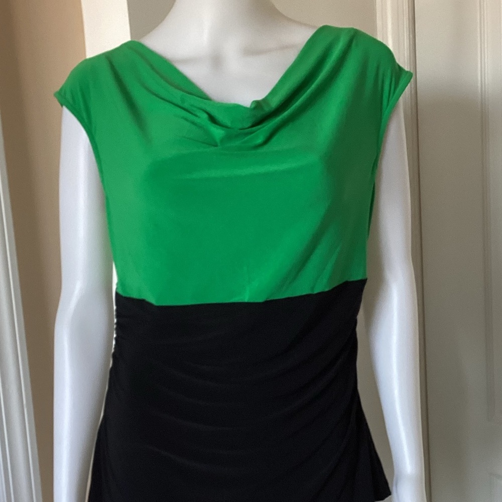 Chaus blouse. - Picture 5 of 6